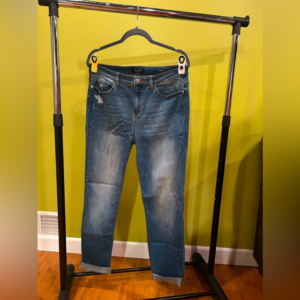 Judy Blue Straight Jeans